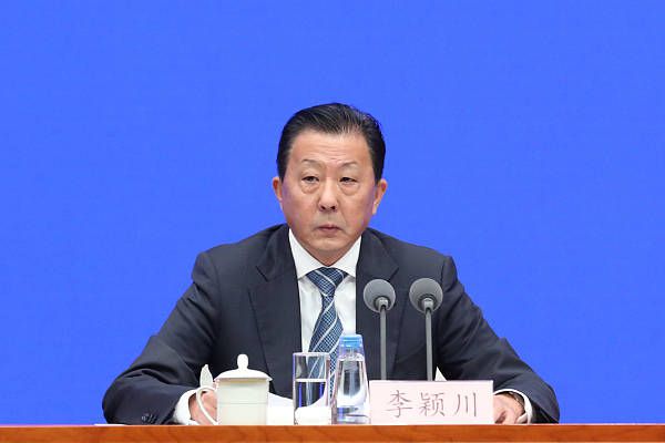 漂亮校花